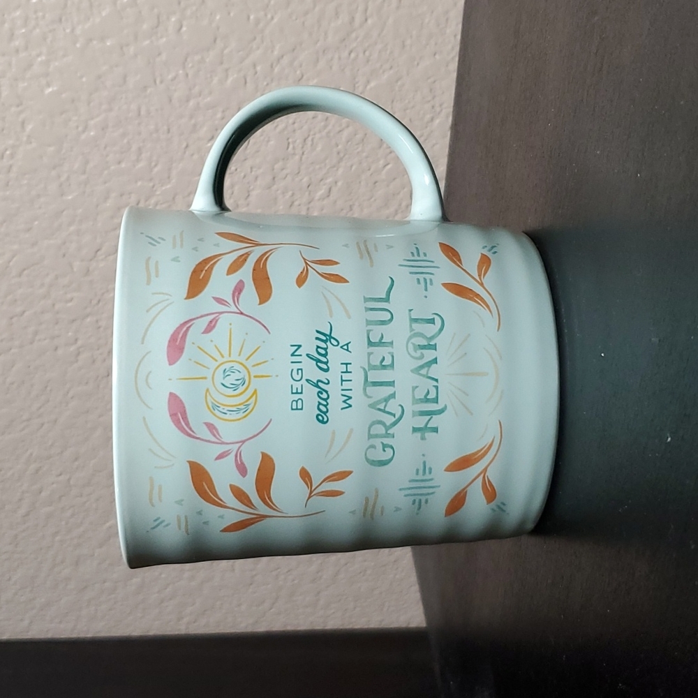 Begin Each Day With a Grateful Heart Mug